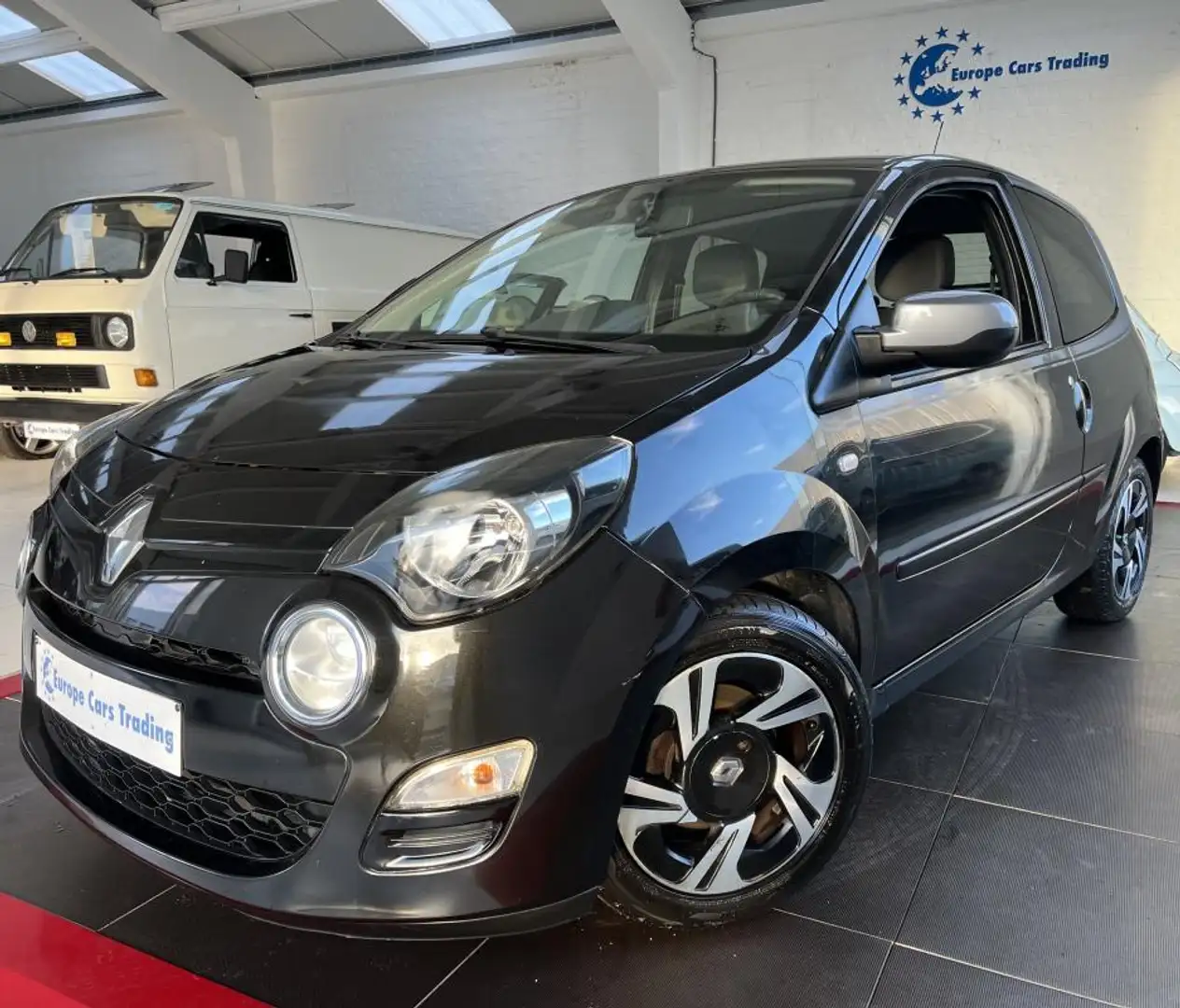 Renault Twingo DYNAMIQUE 1.2i 16V 75CH PHASE 2 1ÈREMAIN GAR12M Noir - 1