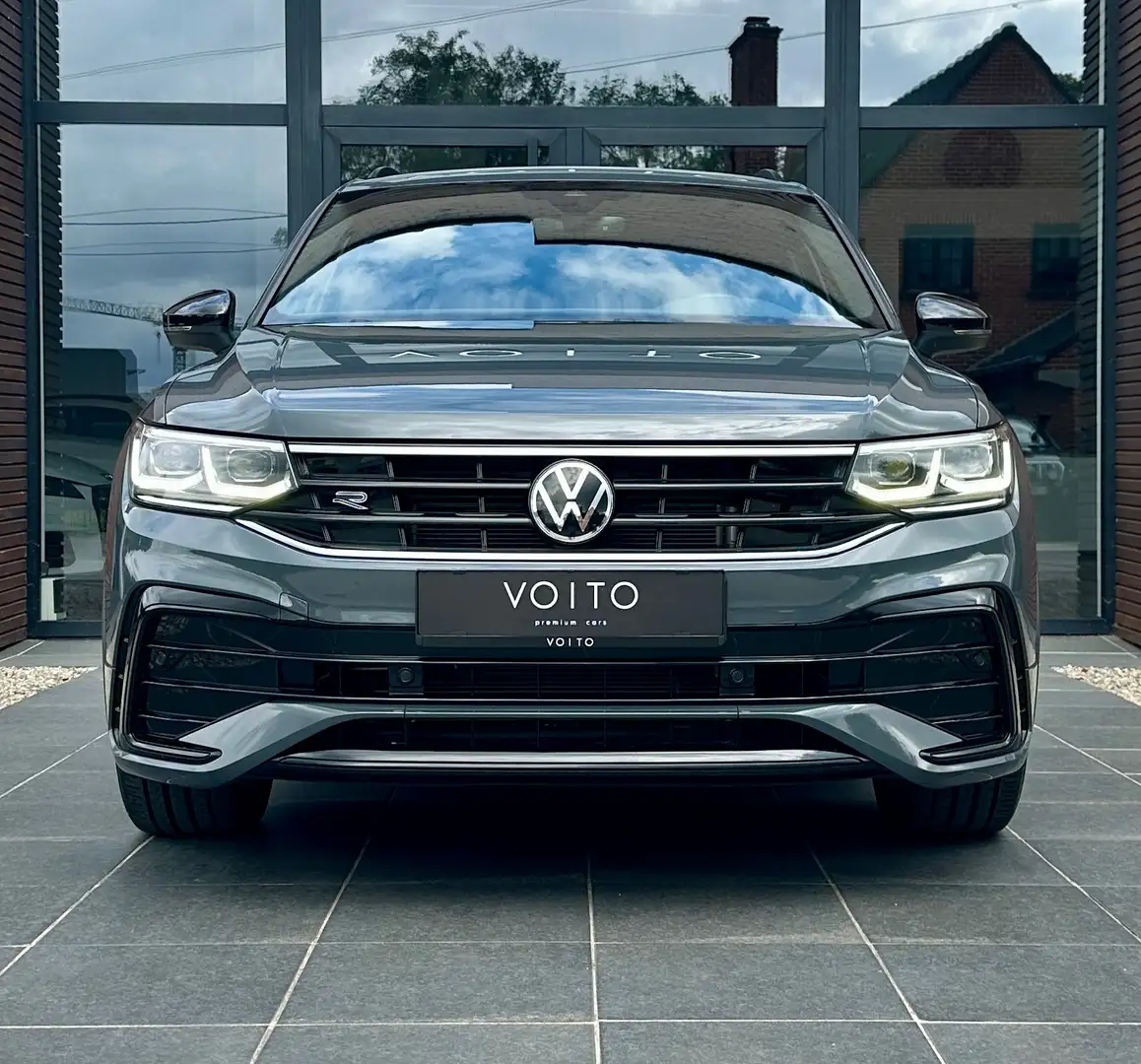 Volkswagen Tiguan 2.0TSI 4Motion DSG R-LINE/PANO/CAM/IQ LIGHT/TREKH Gris - 2
