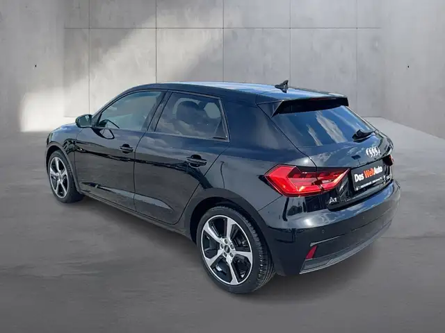 Audi A1 view 3