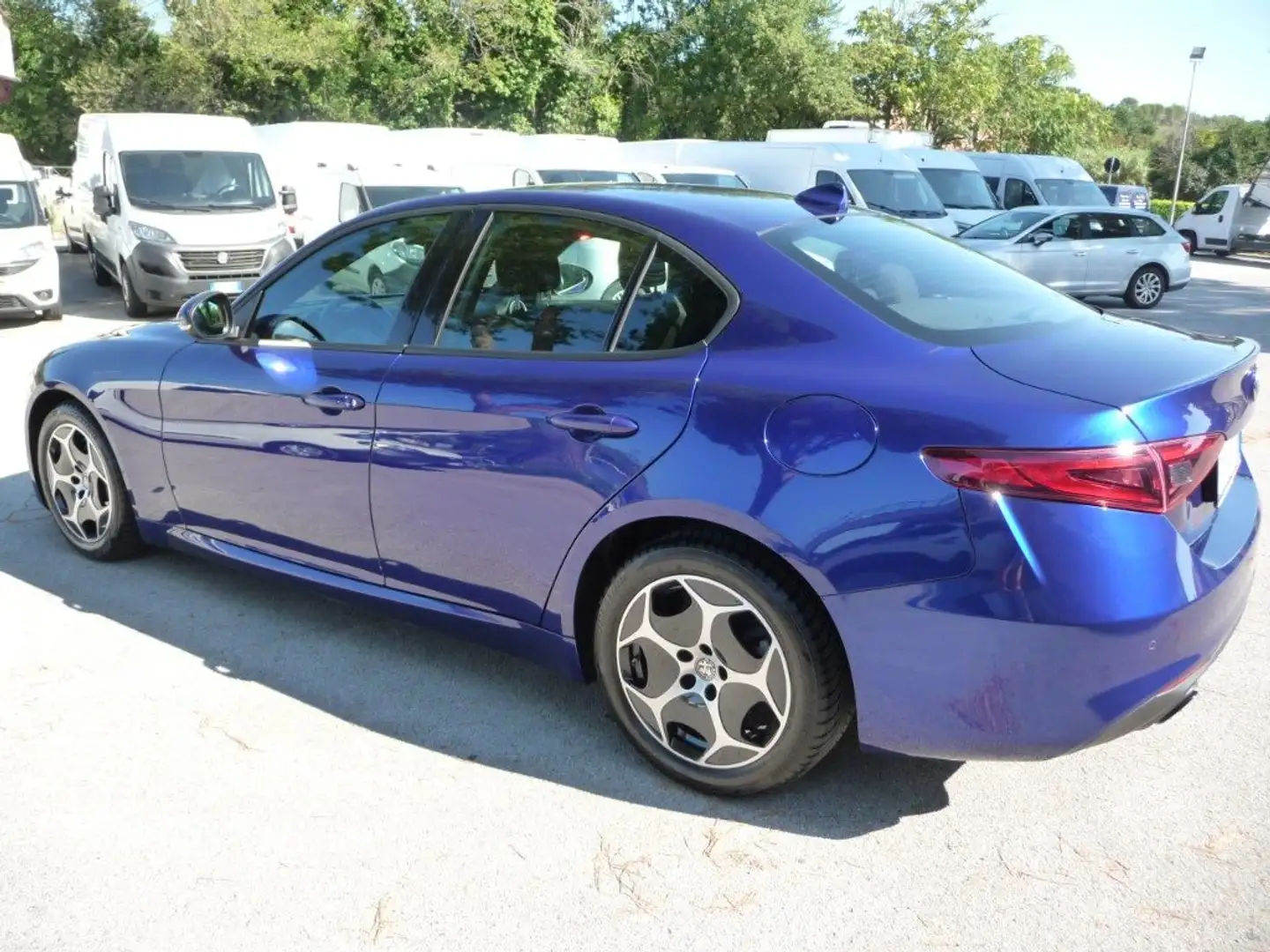 Alfa Romeo Giulia 2.2 Turbodiesel 160 CV AT8 Super Business Bleu - 2
