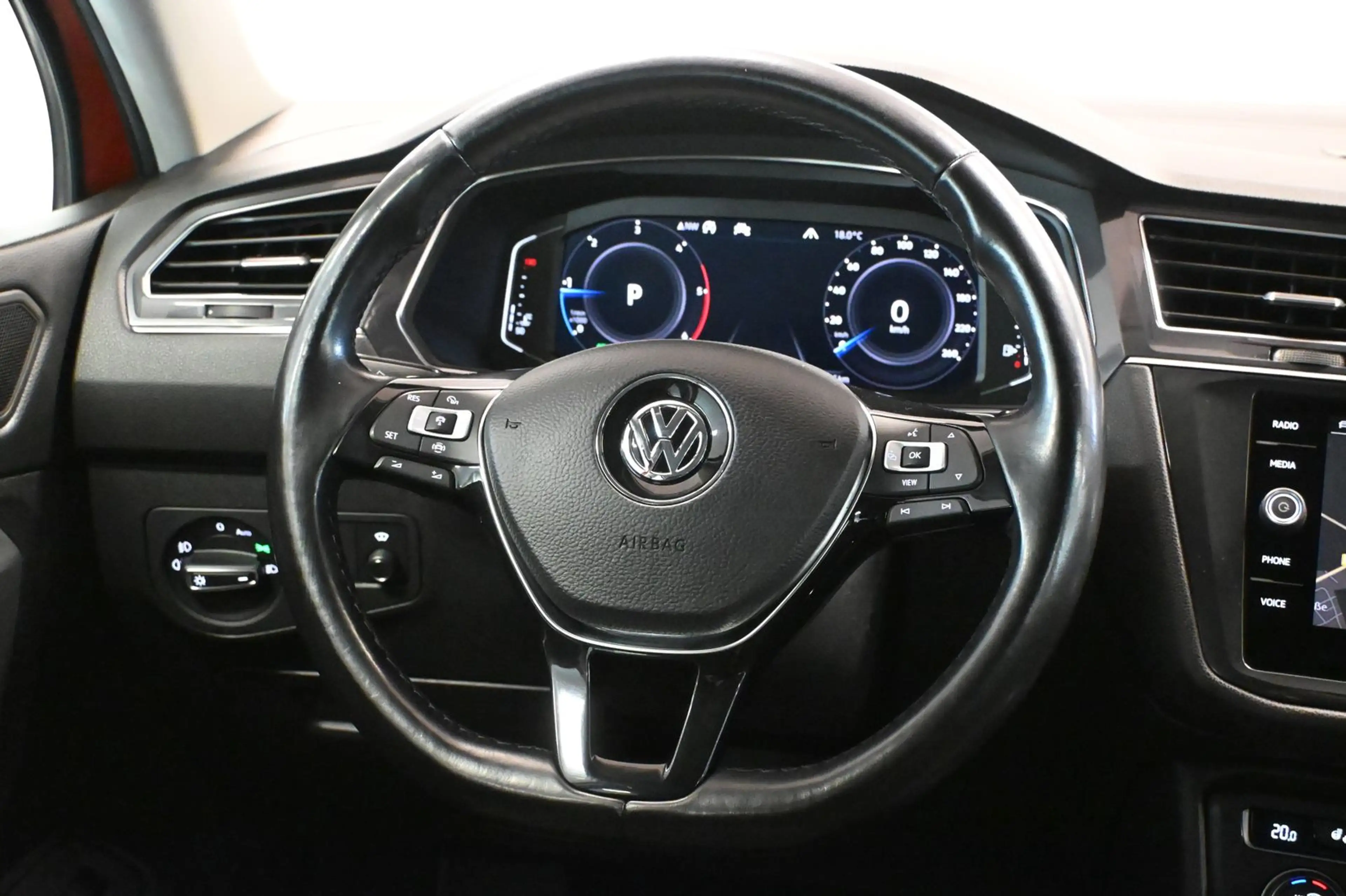 Volkswagen Tiguan Allspace Comfortline 4M *360°*ACC*HUD*LHZ — photo 14