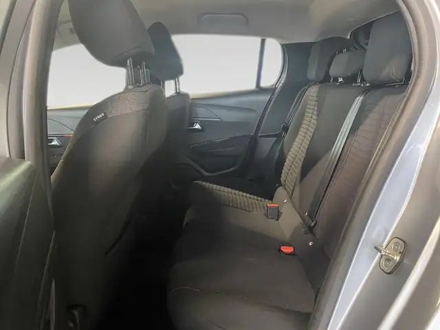 Peugeot 208 view 8