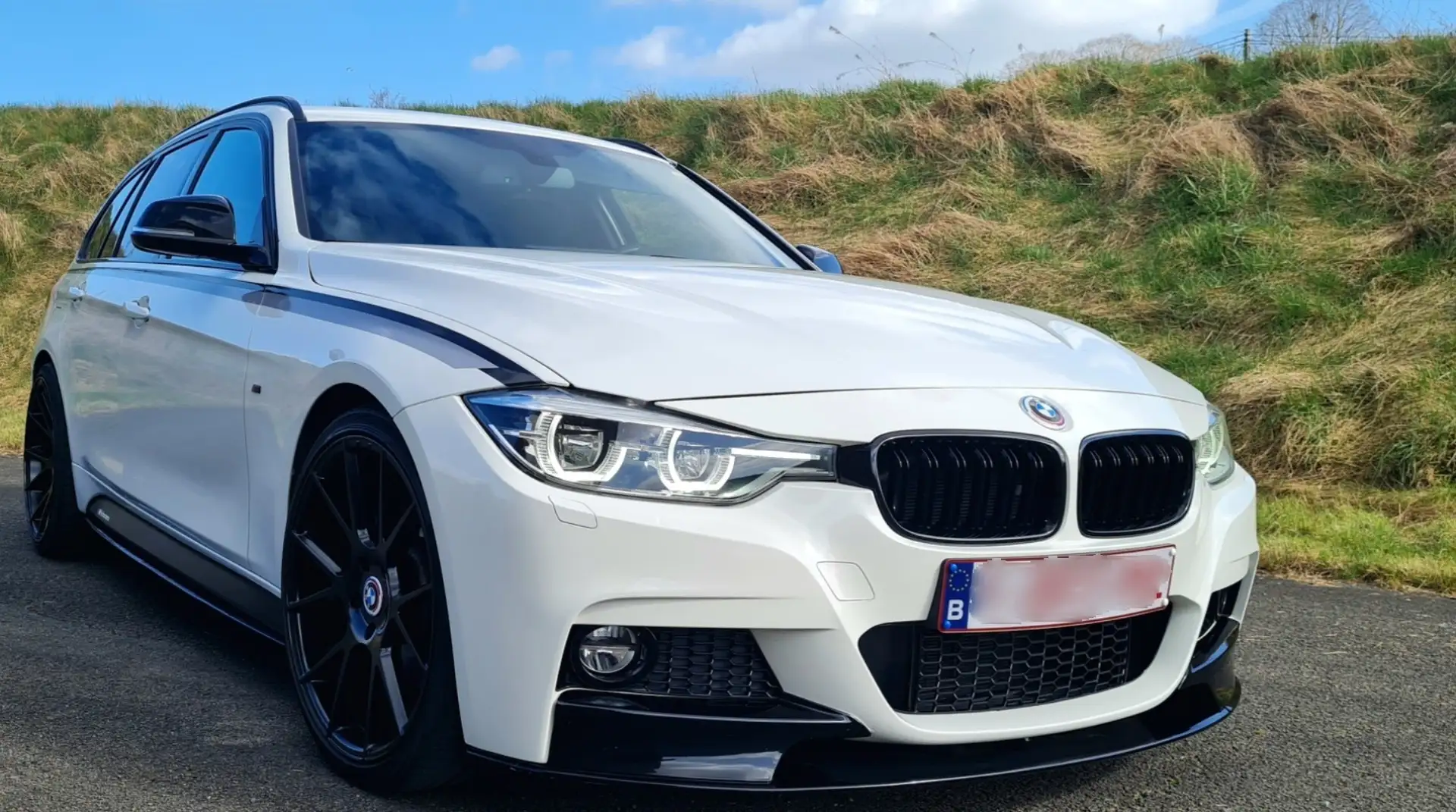 BMW 320 i Xdrive F31 ///M - lire annonce bijela - 1