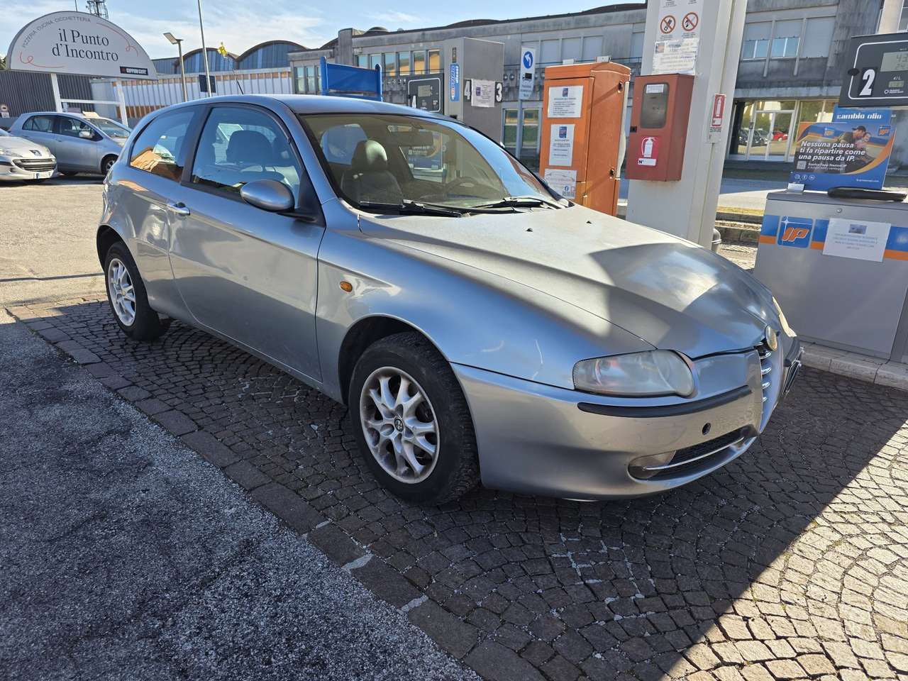 Alfa Romeo 147 3p 1.9 jtd Distinctive 115cv con 236.000km Neopate