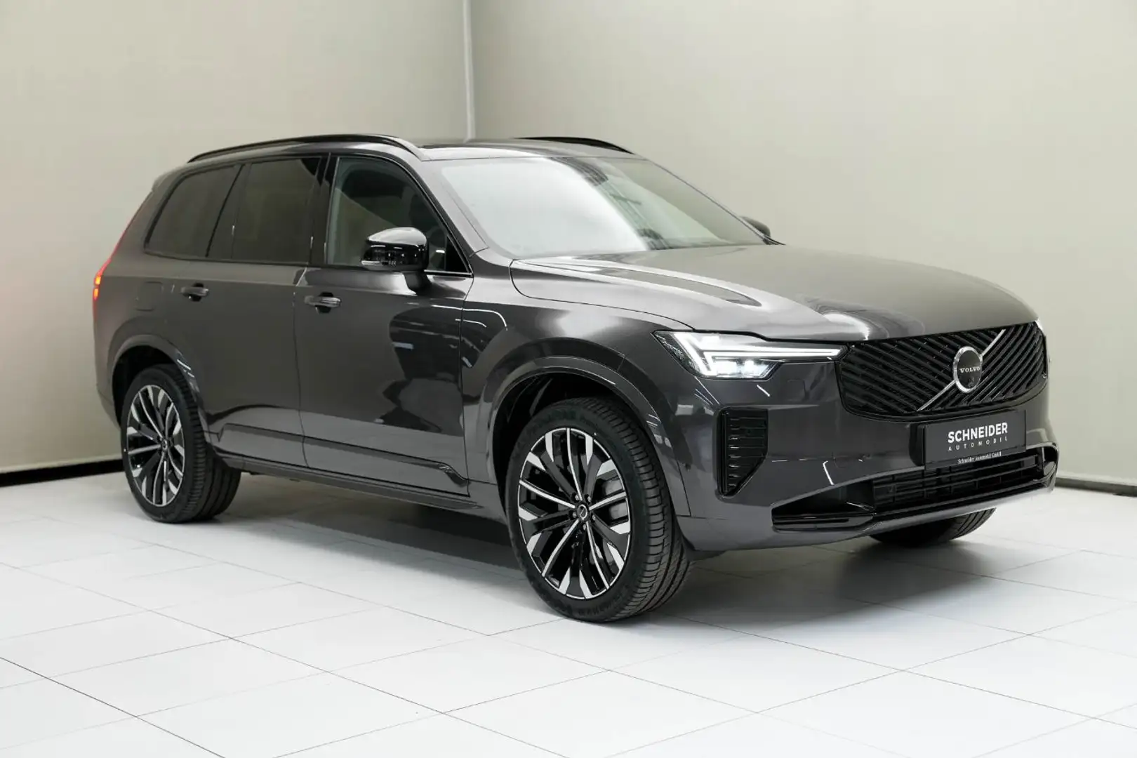 Volvo XC90 Plus, T8 Plug-in Hybrid, Elektrisch/Benzin, Dark, Grau - 2