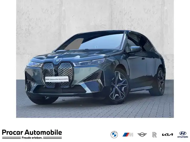 BMW Ix main image