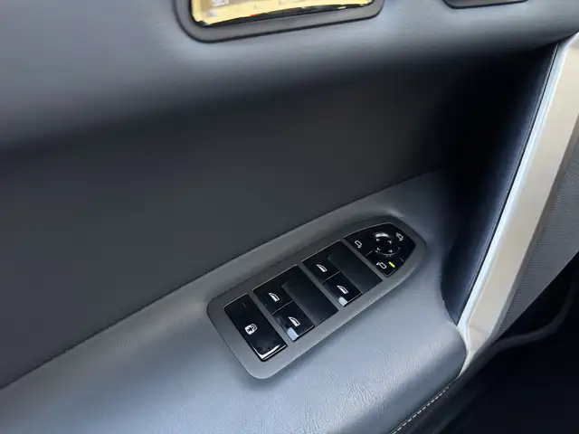 BMW Ix view 19