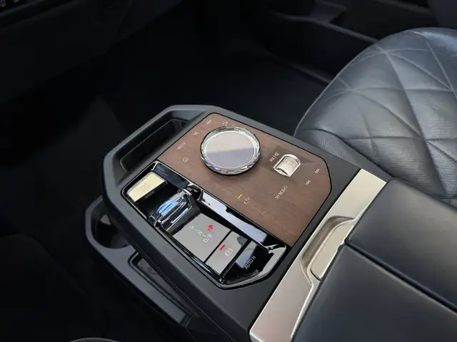 BMW Ix view 13