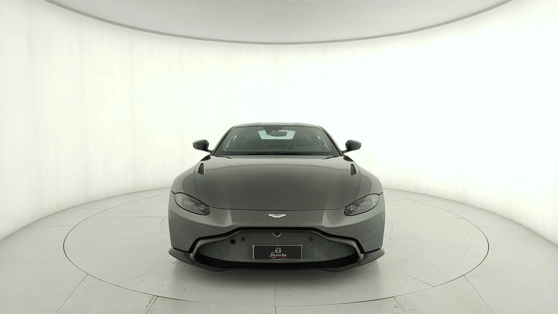 Aston Martin Vantage Coupe 4.0 V8 Grau - 2