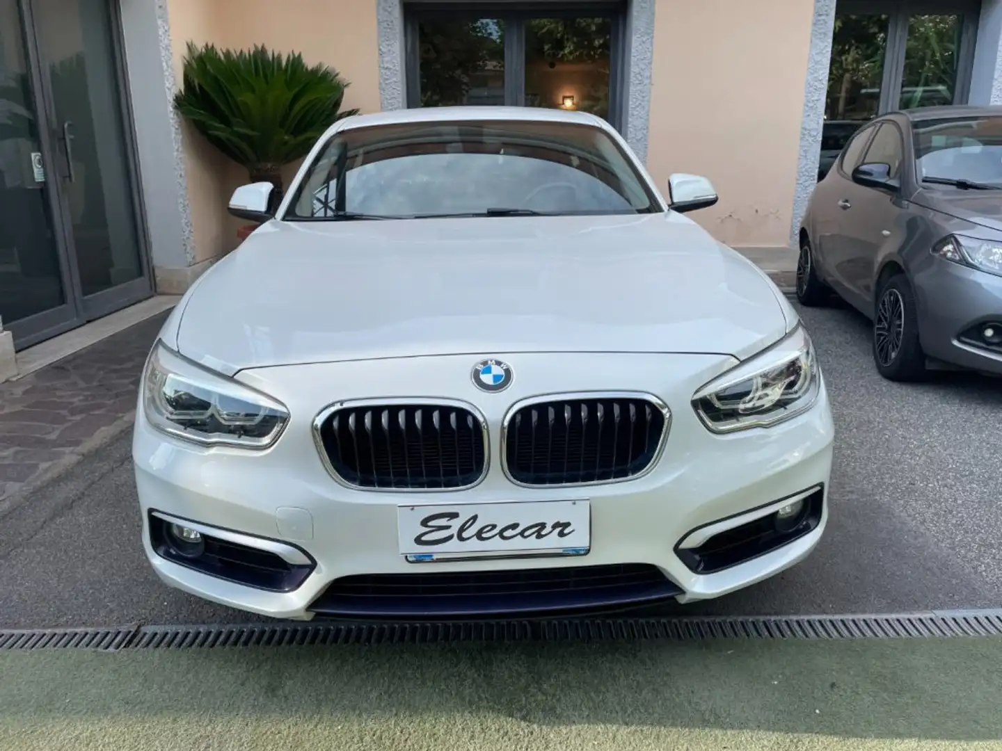 BMW 118 d 5p. Urban Alb - 2