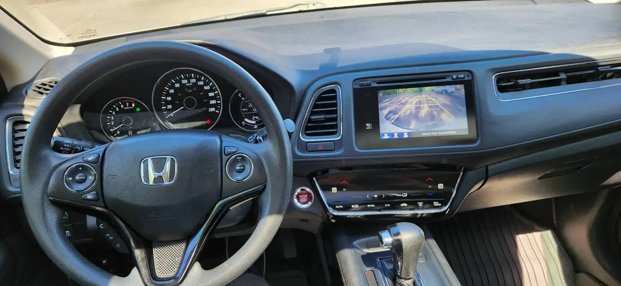 Honda HR-V photo Honda HR-V