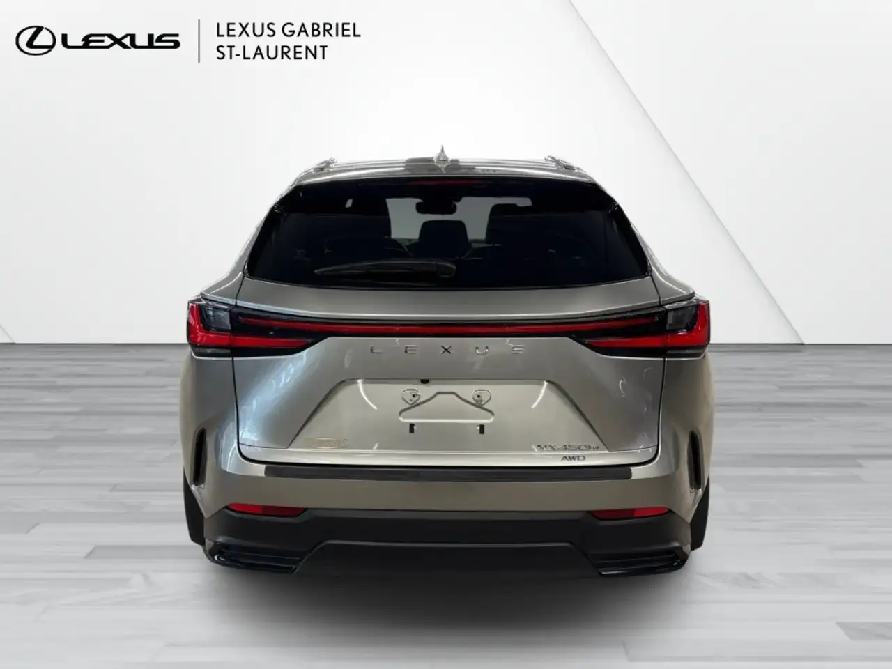 Lexus NX снимка Lexus NX