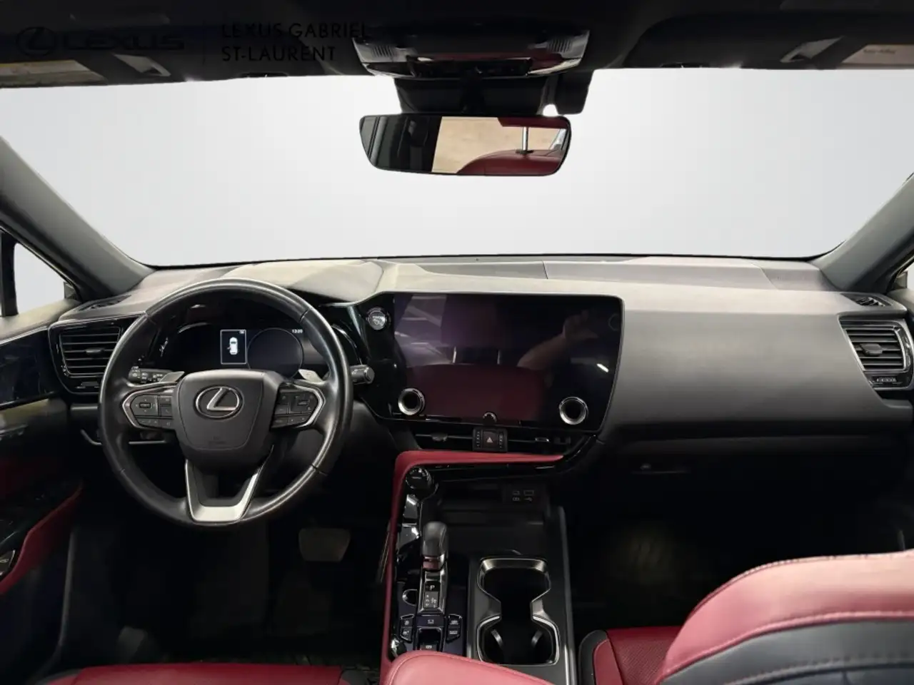 Lexus NX снимка Lexus NX