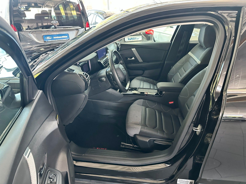 Citroen C4 Lim. 1.2 PureTech 130 Max #AUTOMATIK — photo 14