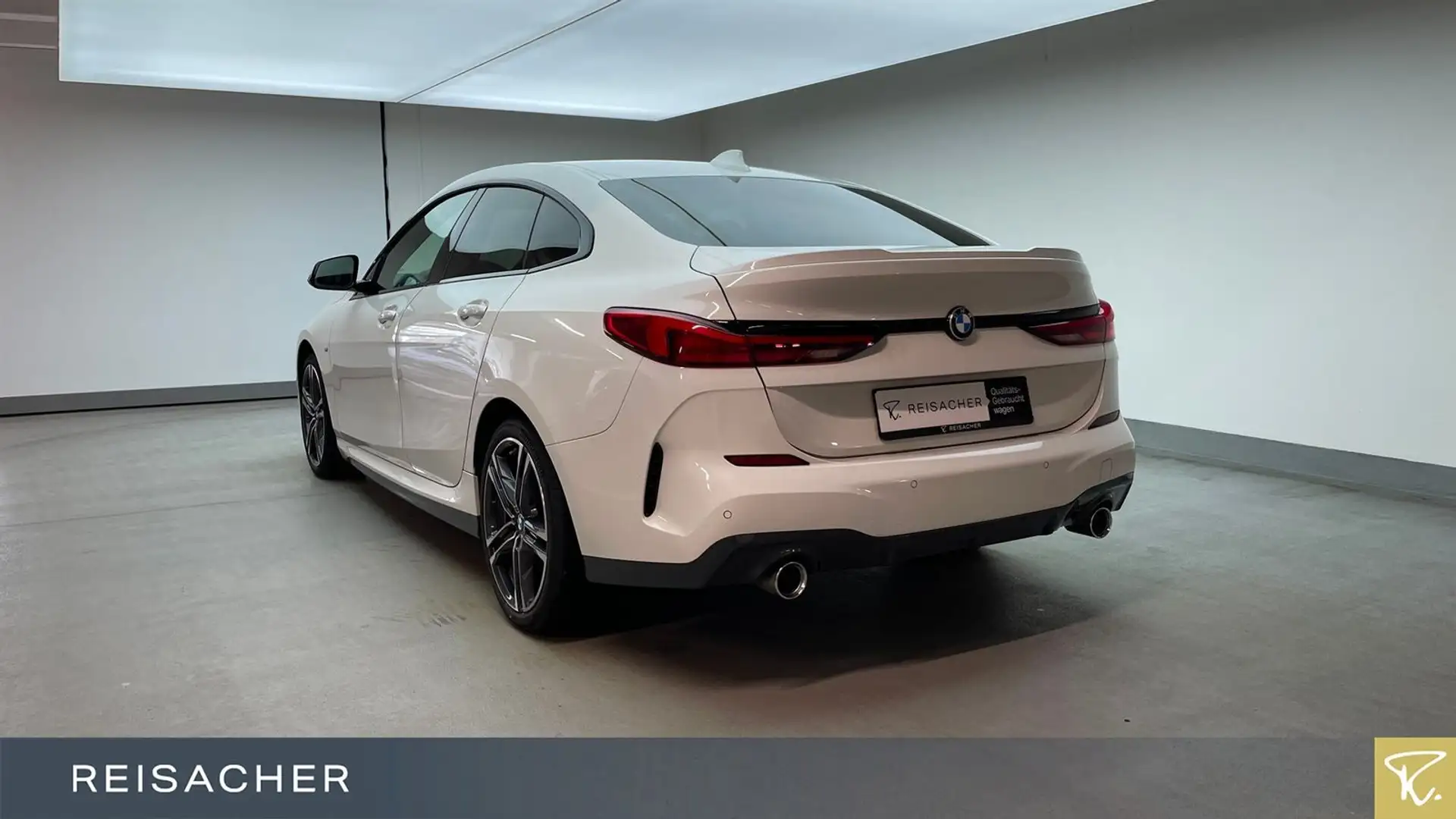 BMW 220d A Gran Coupé M-Sport AHK LCPlus MSitze Hifi Weiß - 2