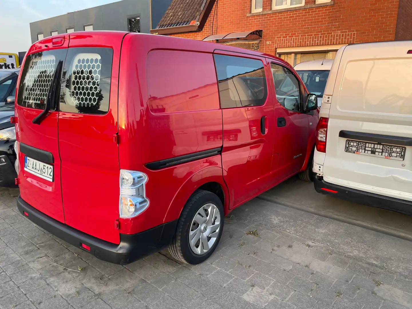 Nissan E-NV200 e-NV200 2ZERO Edition Rojo - 2