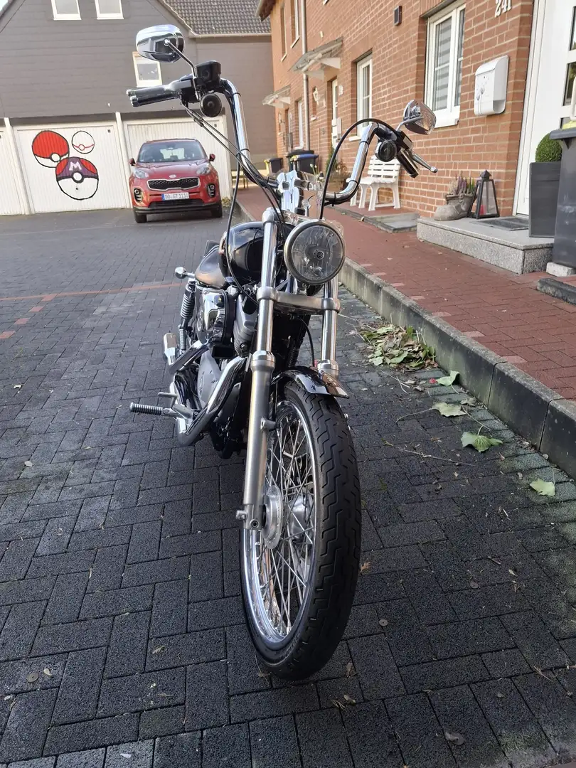 Harley-Davidson Sportster XL 883 Custom Noir - 2