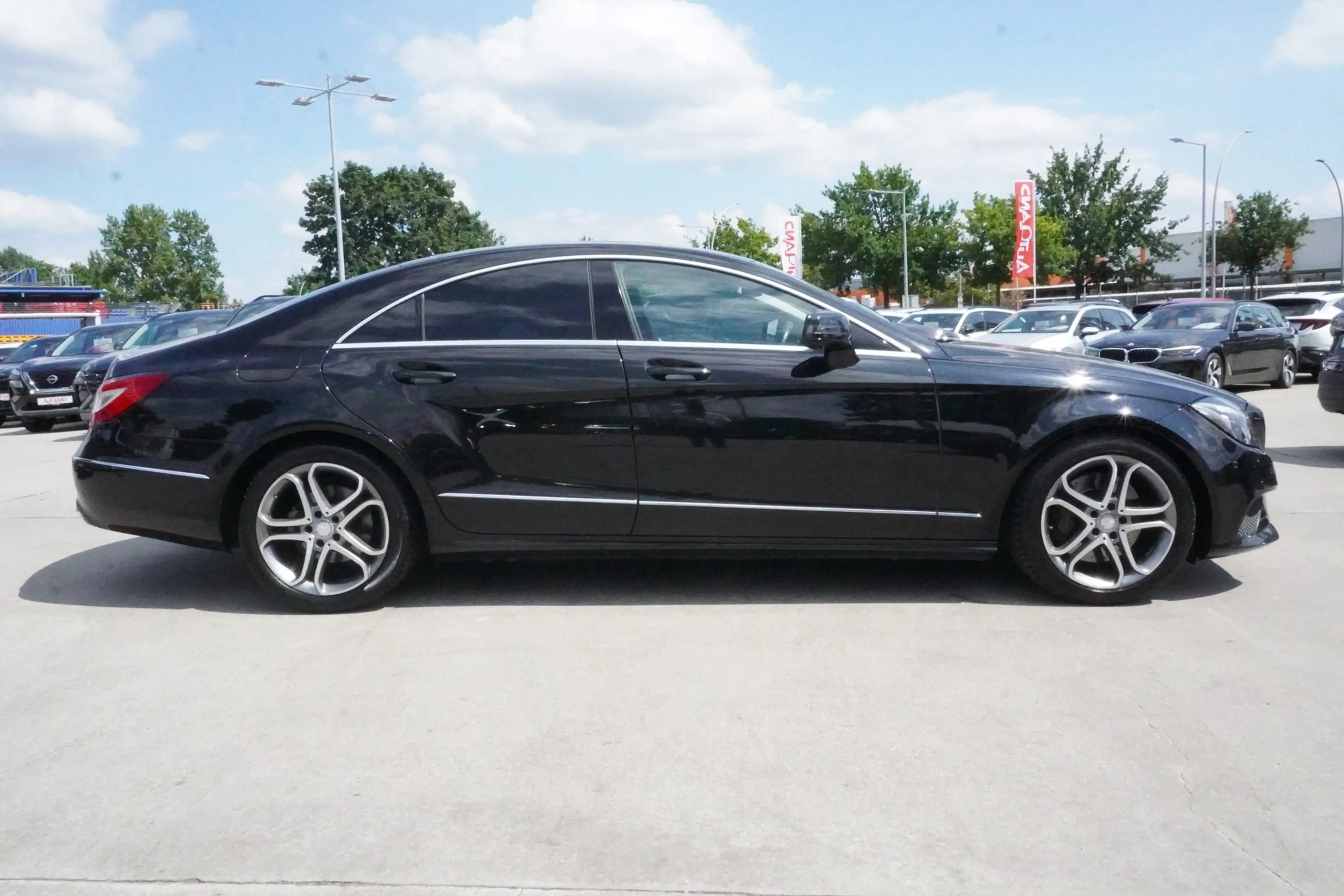 Mercedes-Benz CLS 400 Multibeam 360° Totwinkel Schiebedach — photo 4