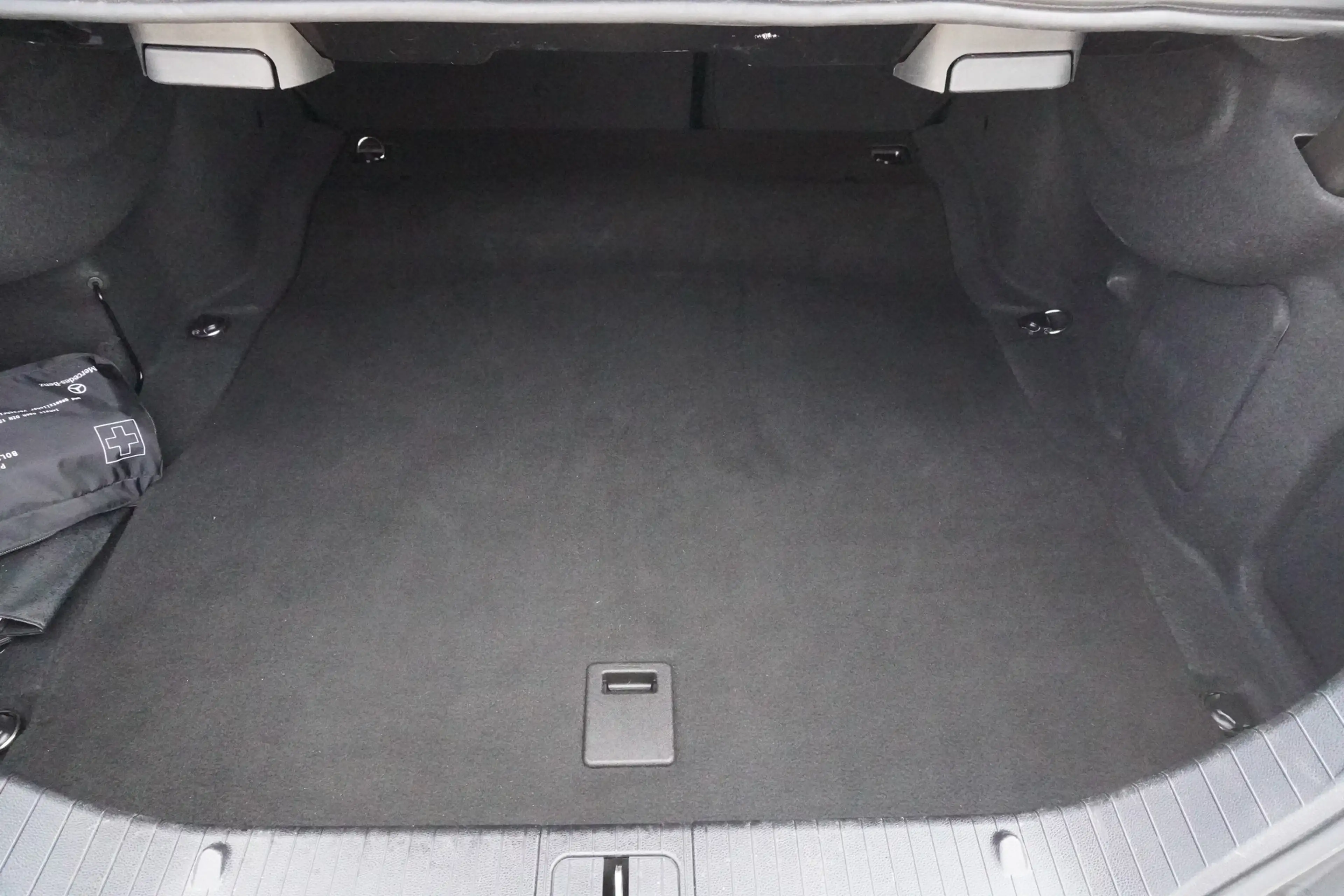Mercedes-Benz CLS 400 Multibeam 360° Totwinkel Schiebedach — photo 11