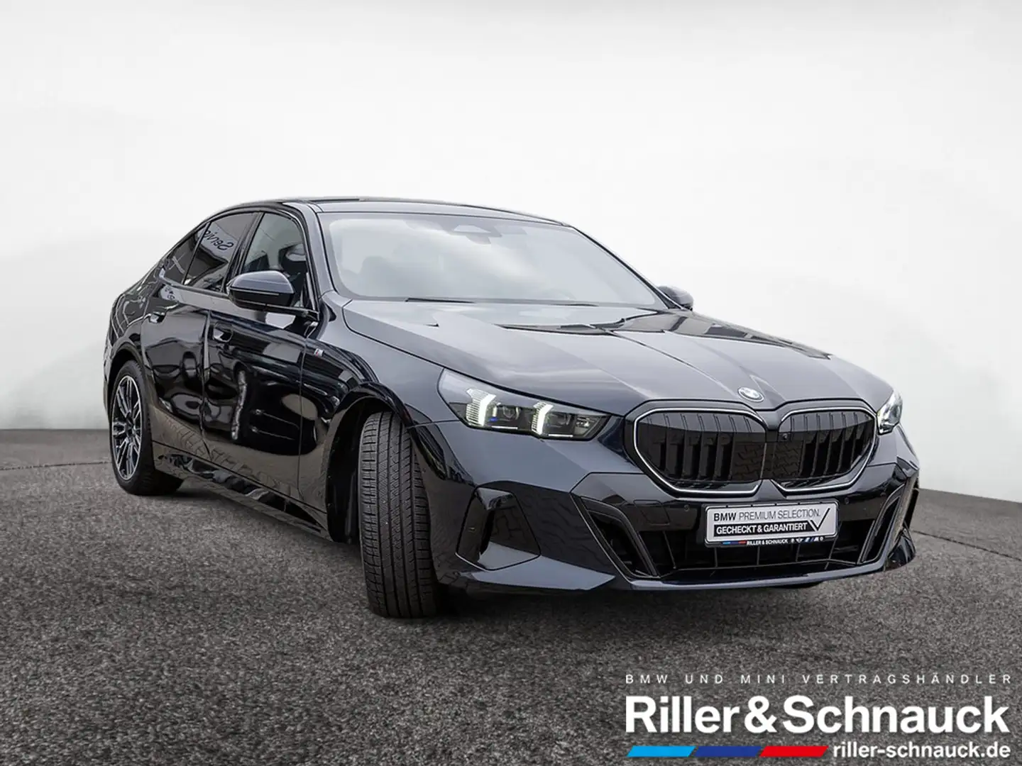 BMW 520 i M-Sport PANO 360° SITZBELÜFTUNG STANDHZ Schwarz - 2