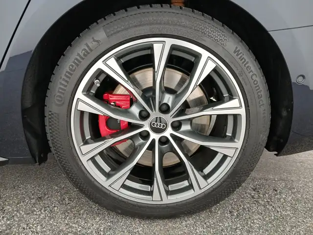 Audi A6 view 9