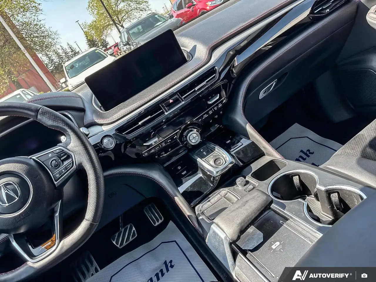 Acura MDX снимка Acura MDX