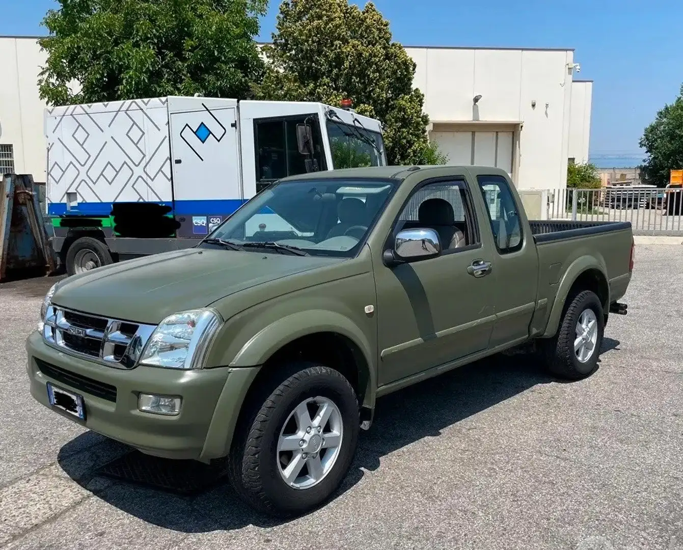 Isuzu D-Max 3.0 td Space LS auto - 1