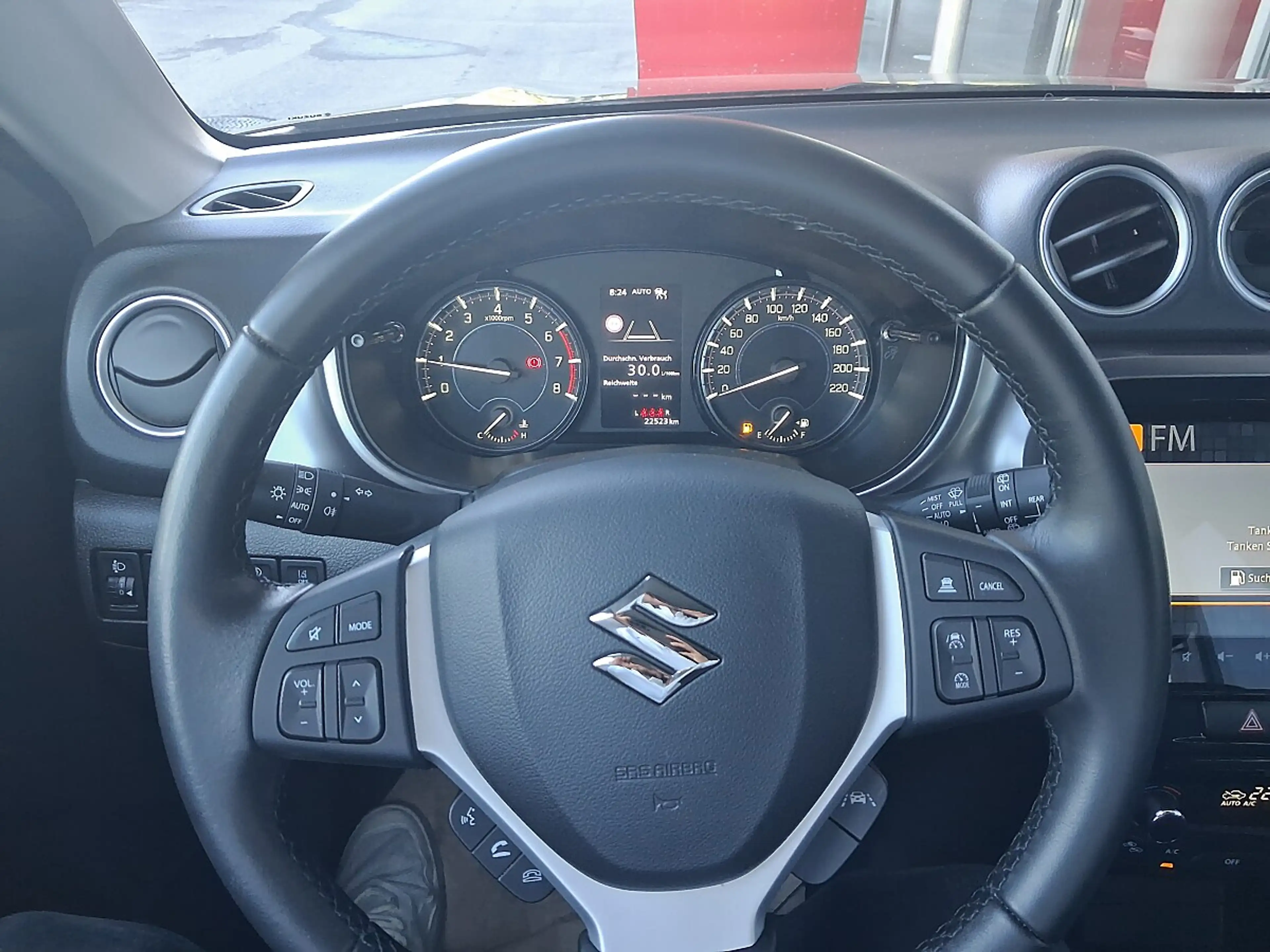 Suzuki Vitara 1,4 Hybrid ALLGRIP shine — photo 11