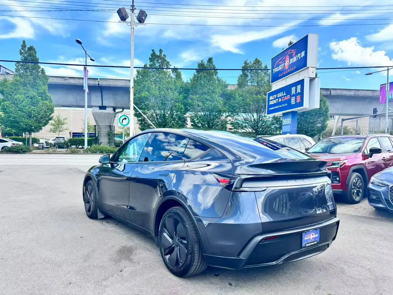 Tesla Model Y снимка Tesla Model Y