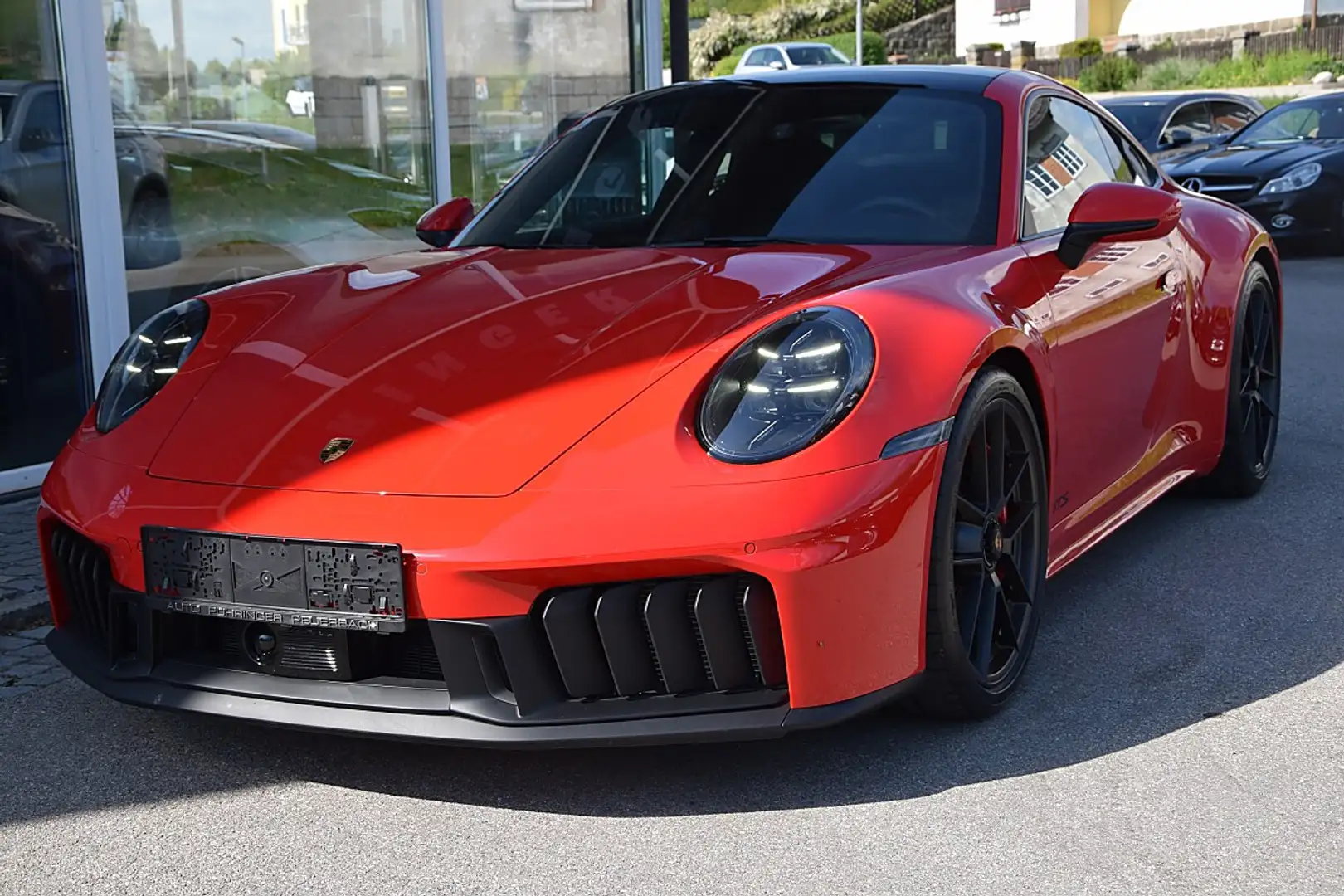 Porsche 911 Carrera 3.6 GTS T-Hybrid GTS 4 (EURO 6e) Rot - 2