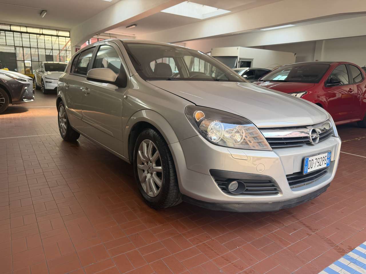 Opel Astra 5p 1.6 twinport Cosmo