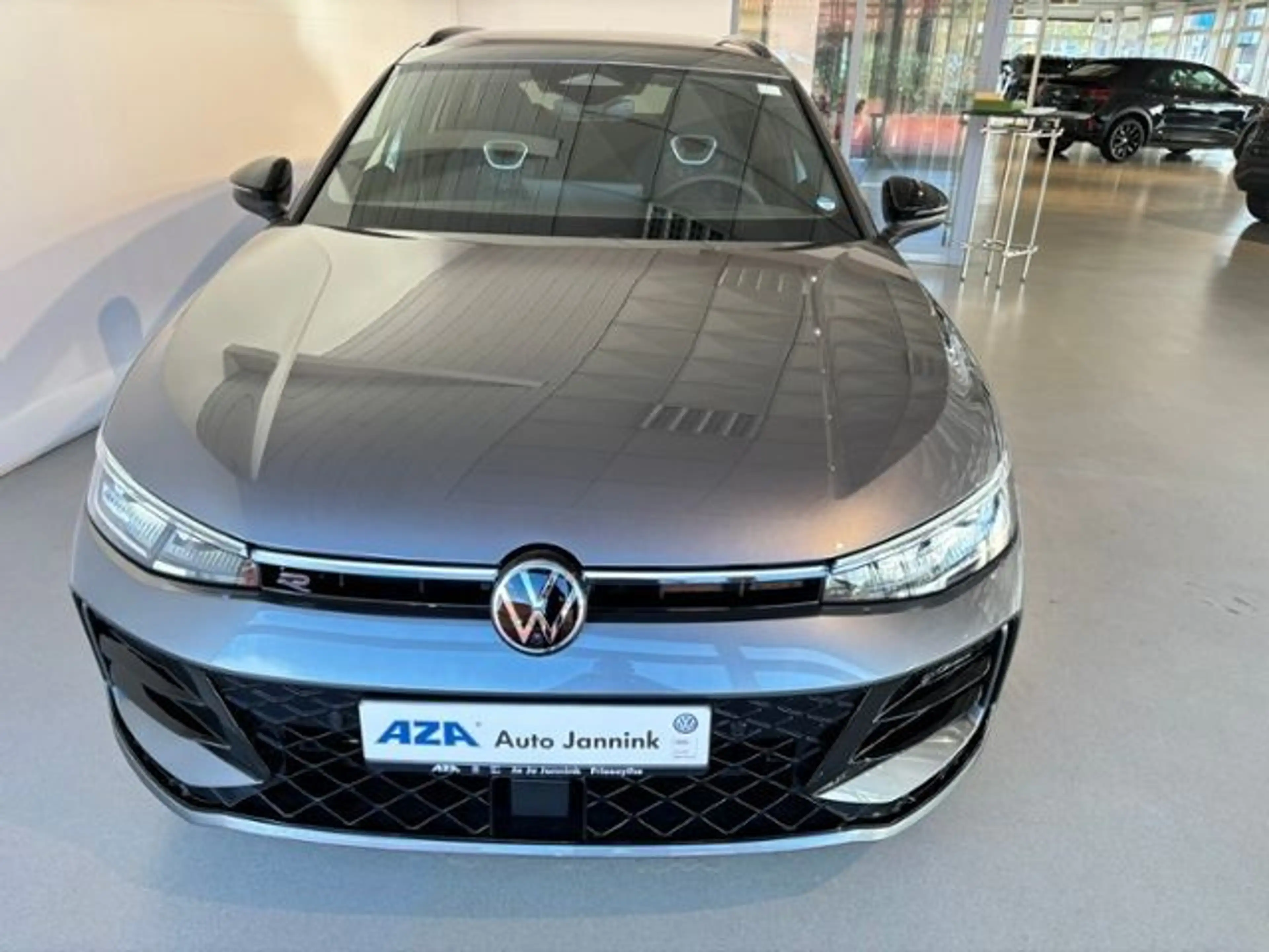 Volkswagen Passat Variant 2.0 TDI 4Motion R-Line | AHK | IQ — photo 5