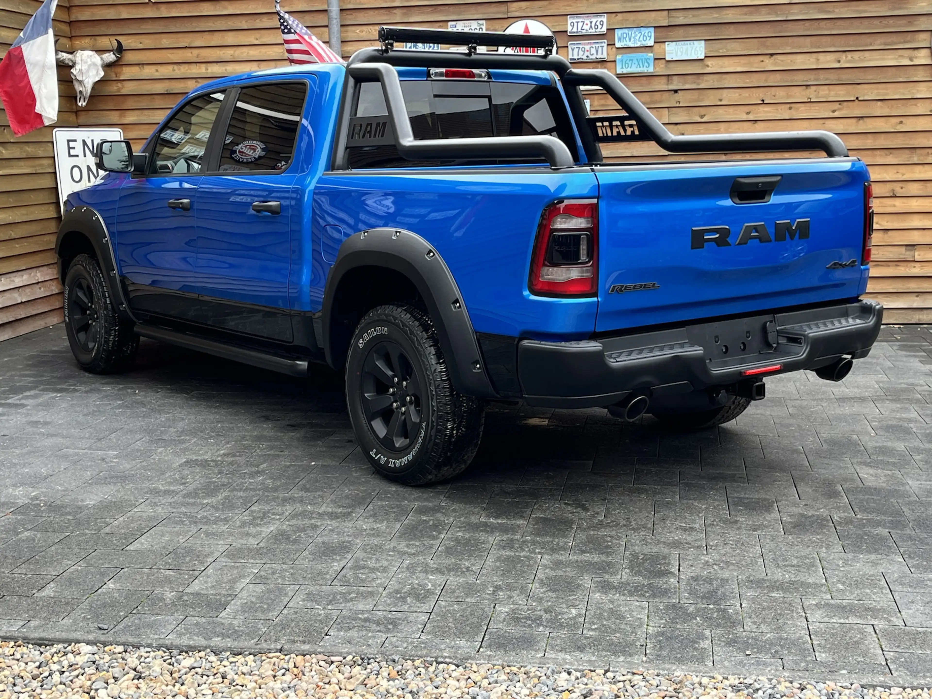 Dodge RAM 1500 REBEL 4x4 LPG AHK 5,7L LED Rollbar — photo 9