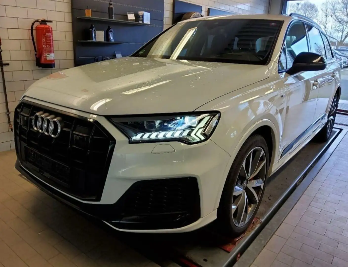 Audi Q7 60 TFSIe quattro - S LINE / S-SITZE / HEAD-UP Blanc - 1
