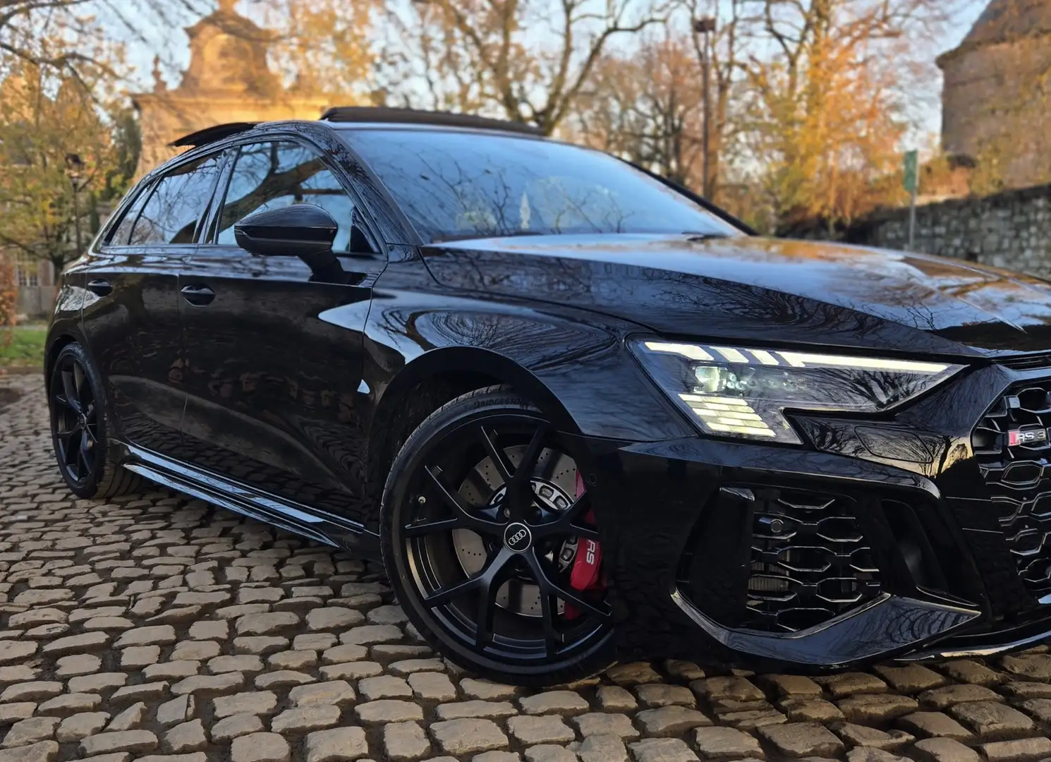 Audi RS3 Sportback 2.5 TFSI Quattro S tronic Zwart - 1