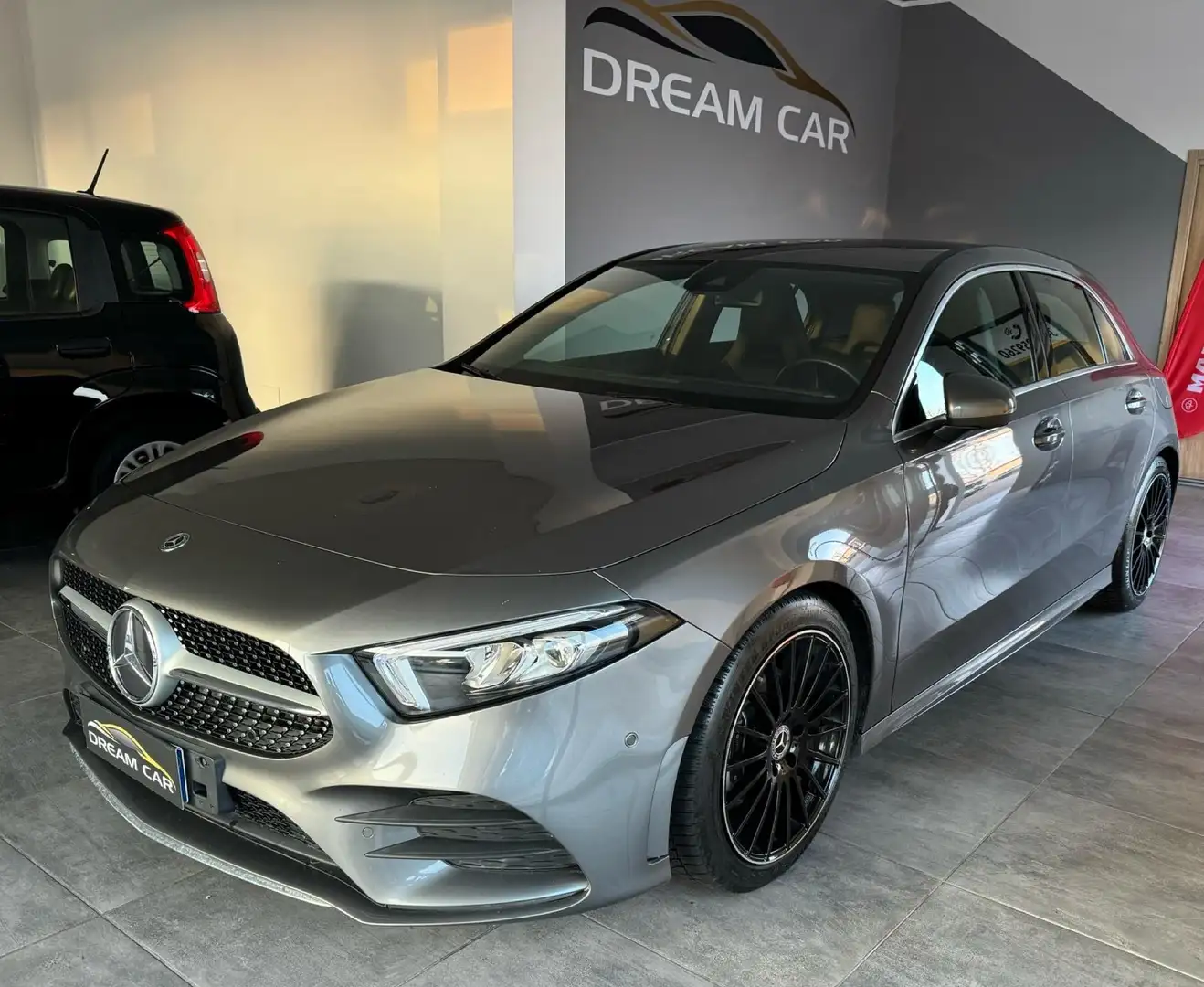 Mercedes-Benz A 180 d Premium  auto NEOPATENTATI Grijs - 1