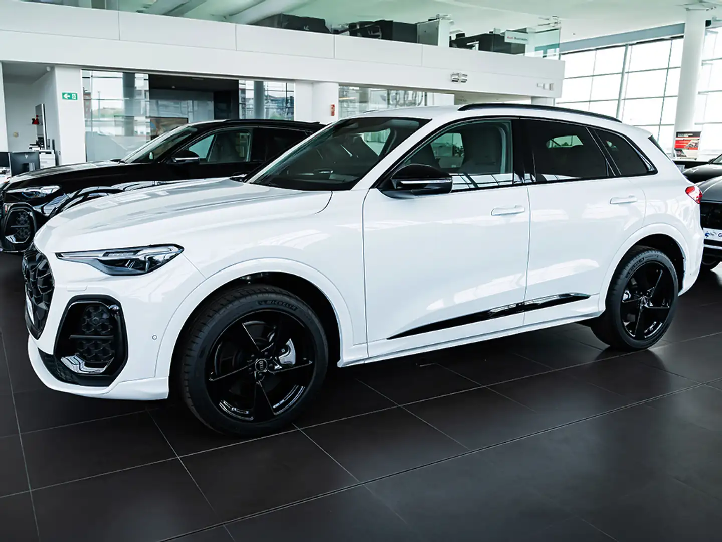 Audi Q5 2.0TDI quattro S tronic Black line 150kW Bianco - 2