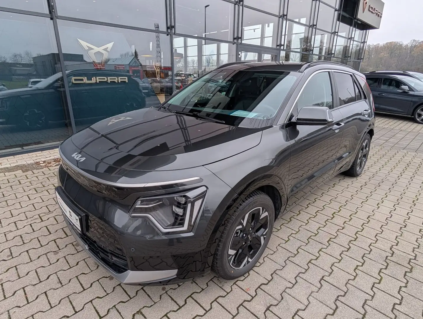 Kia Niro e-Niro Spirit Grau - 2
