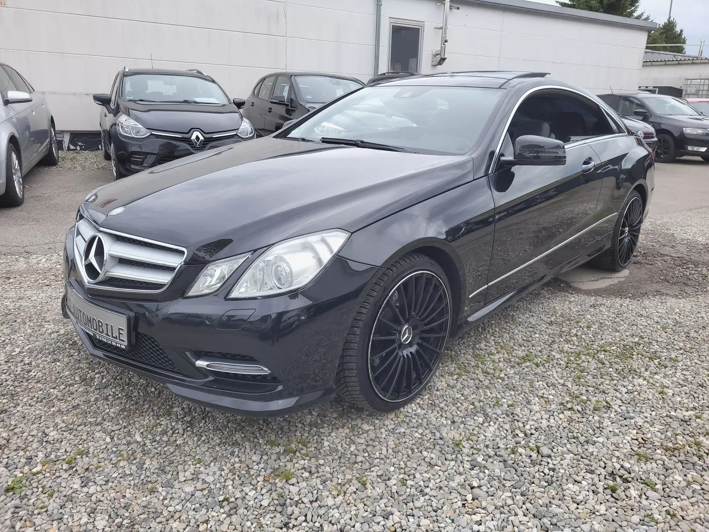 Mercedes-Benz E 250 E 250 CDI AMG-Paket Zwart - 1