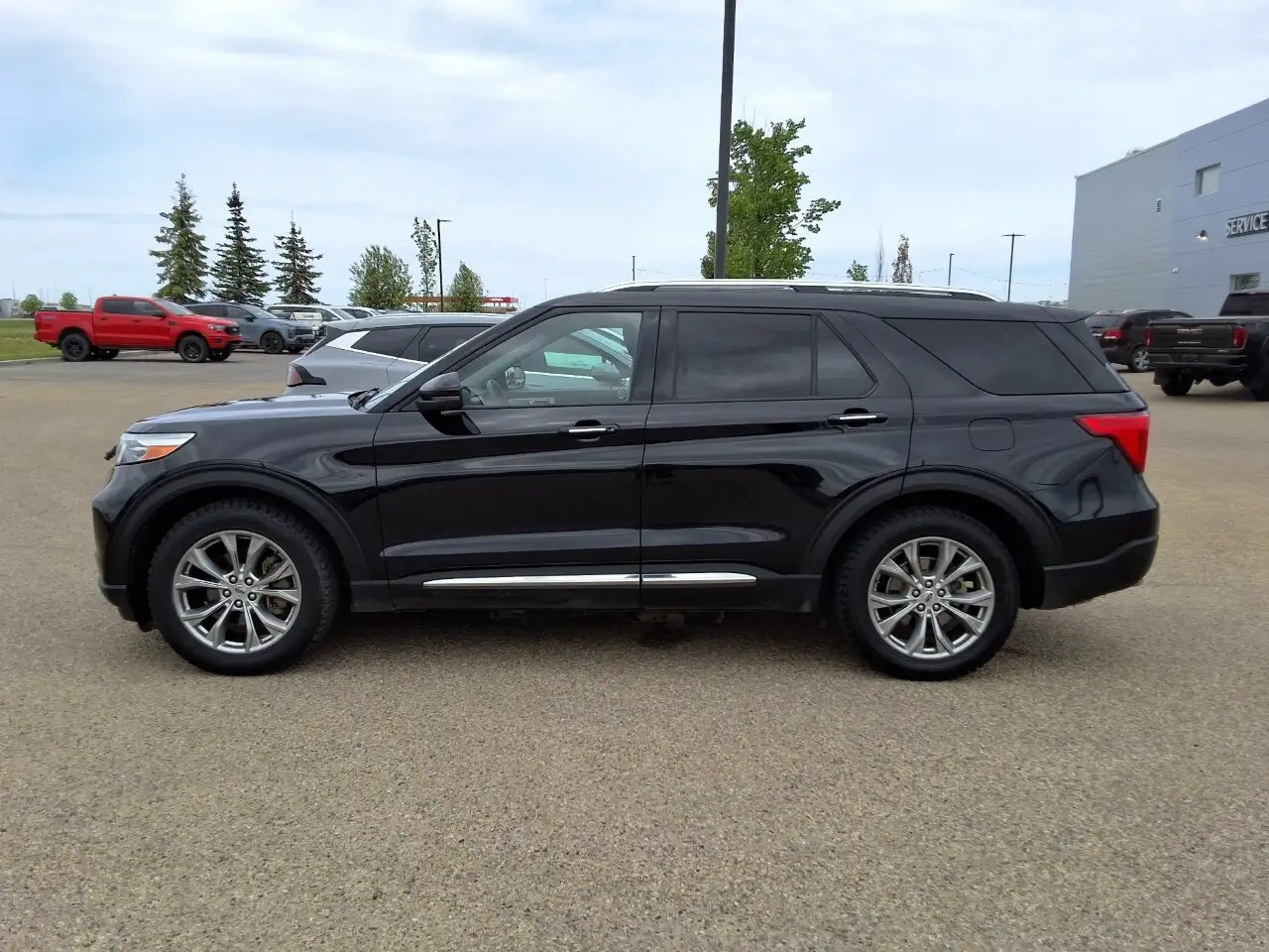 Ford Explorer photo Ford Explorer
