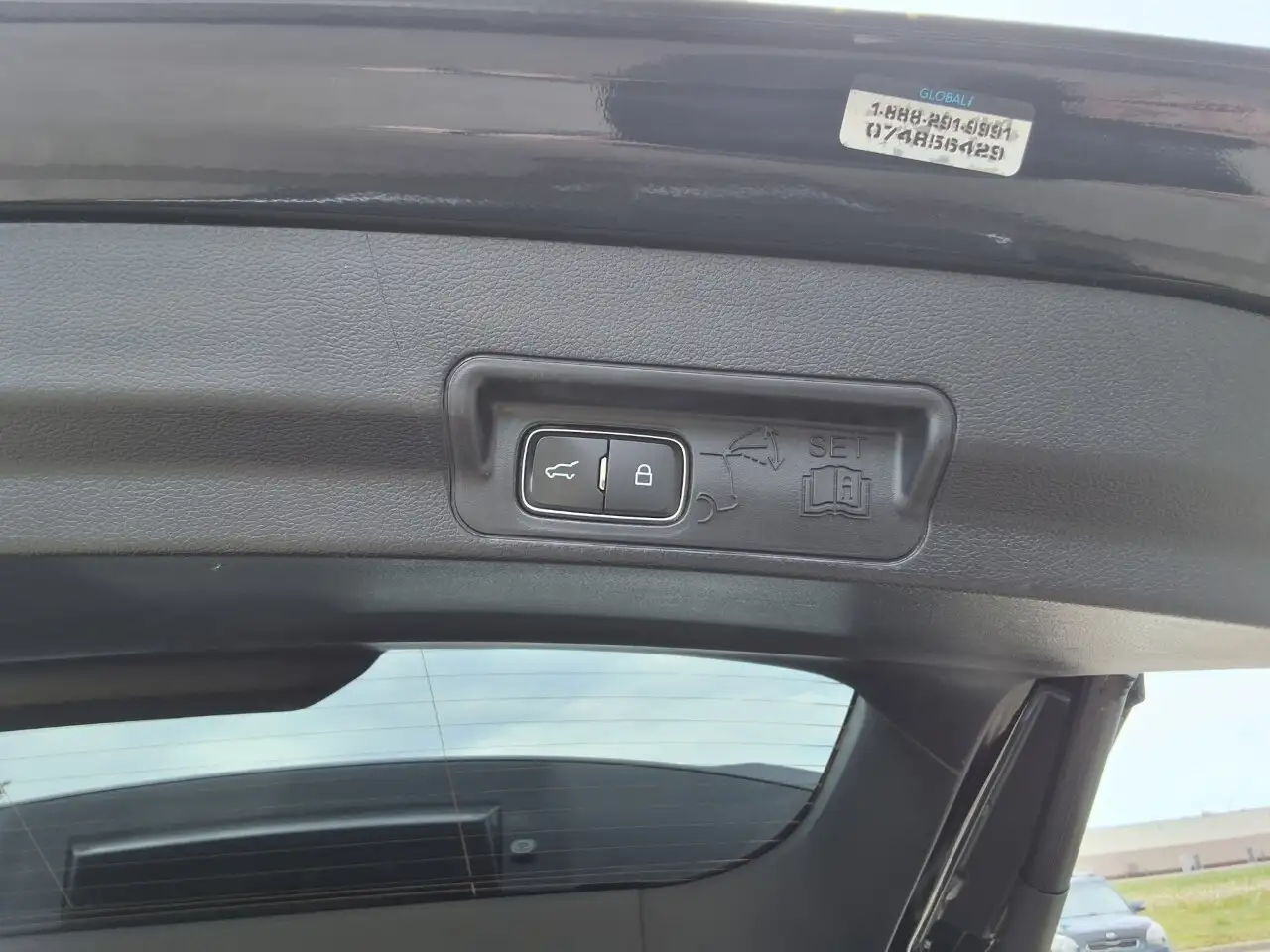 Ford Explorer photo Ford Explorer