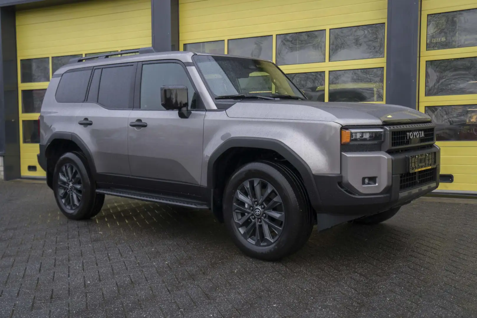 Toyota Land Cruiser 250 2.8 D-4D Premium Panoramadak BPM VRIJ! - 2