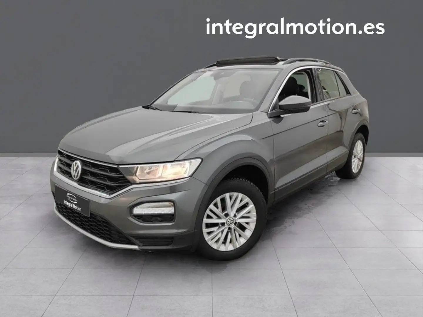 Volkswagen T-Roc 1.5 TSI Advance Style - 1