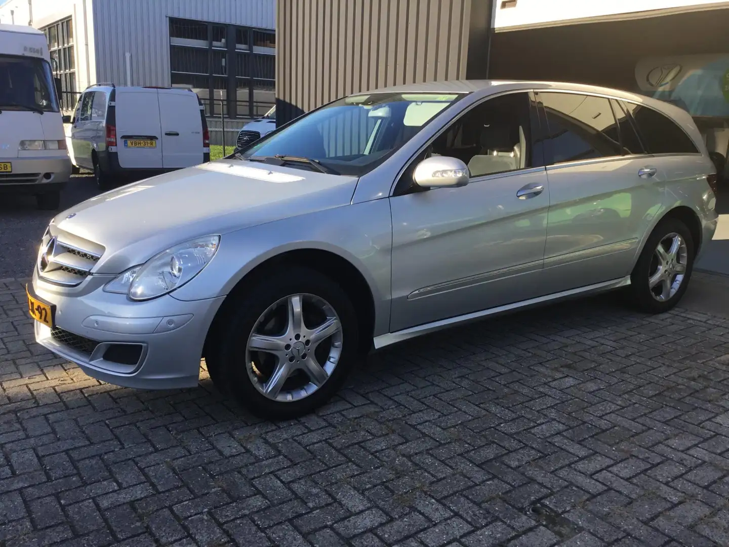 Mercedes-Benz R 350 Lang 4-Matic 7 persoons Šedá - 1