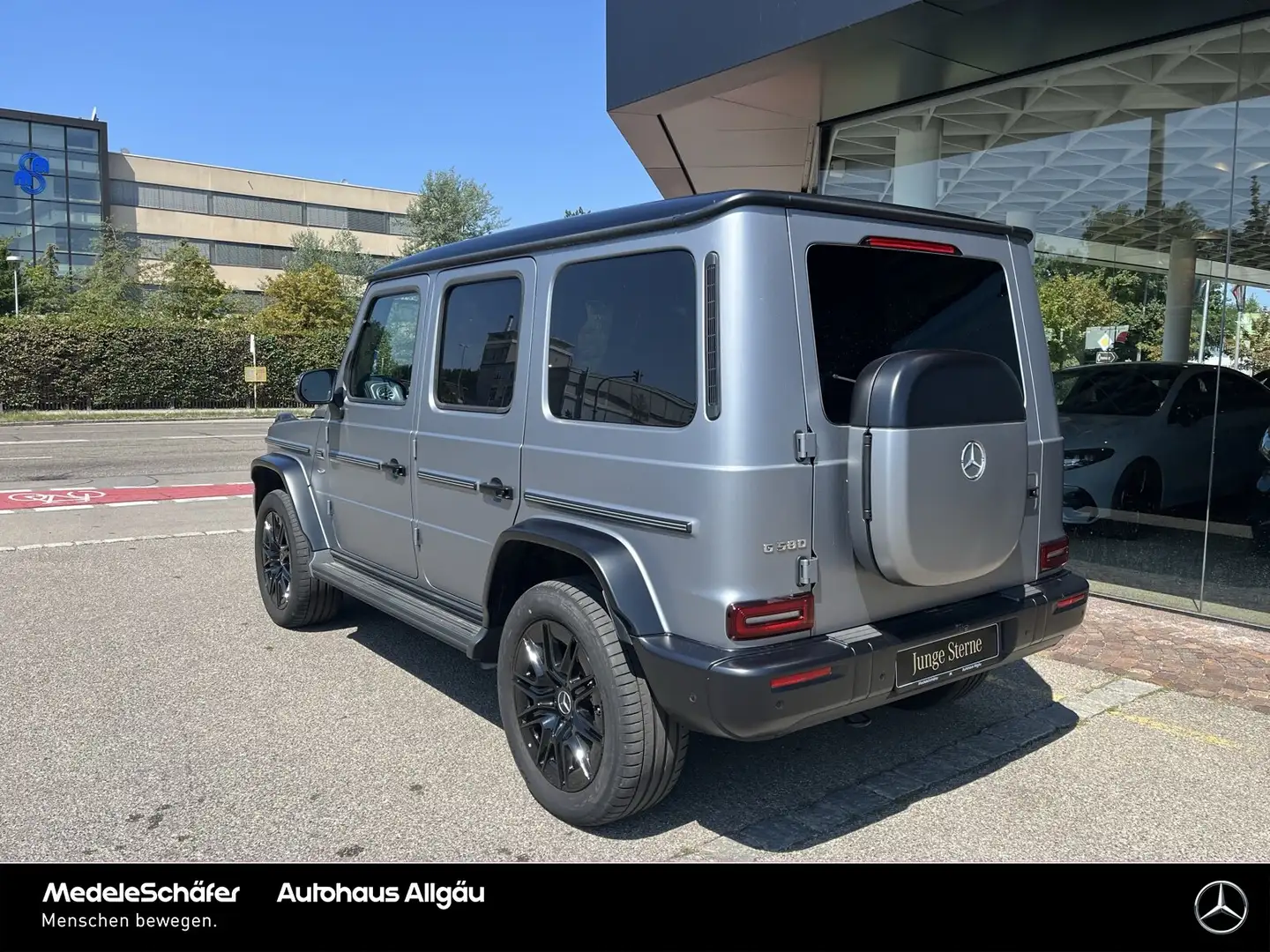 Mercedes-Benz G 580 G 580 EQ AMG Night EXCLUSIVE 20" Nappa MASSAGE SHD Grau - 2