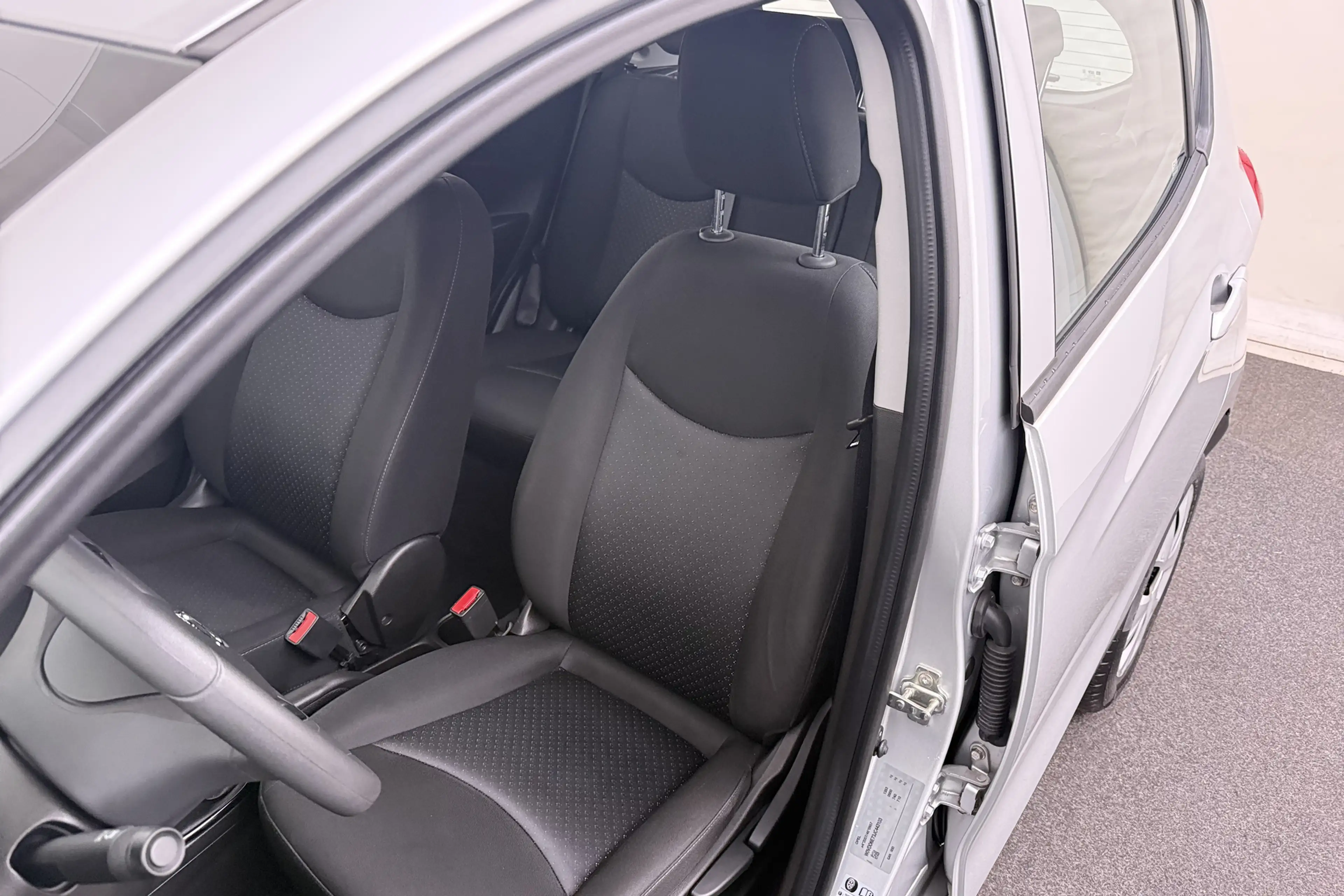 Opel Karl 1.0 ecoFLEX Edition Cruise Airco Bluetooth — photo 8