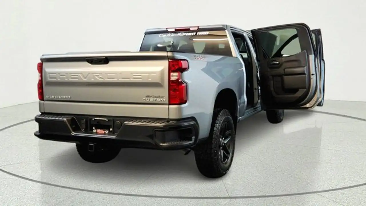 Chevrolet Silverado 1500 снимка Chevrolet Silverado 1500