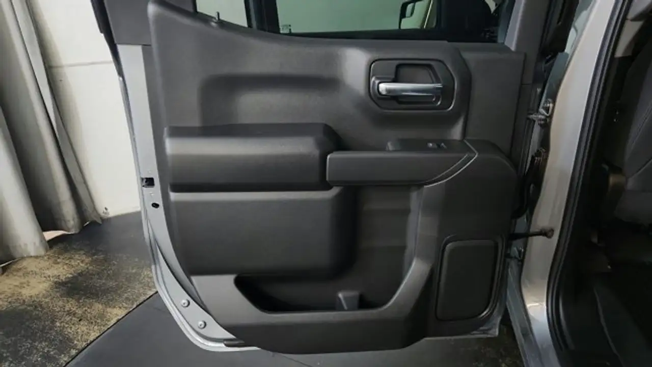Chevrolet Silverado 1500 снимка Chevrolet Silverado 1500