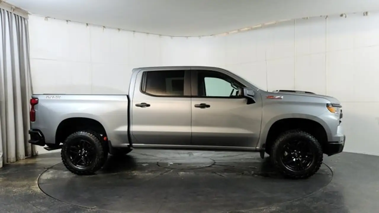 Chevrolet Silverado 1500 снимка Chevrolet Silverado 1500