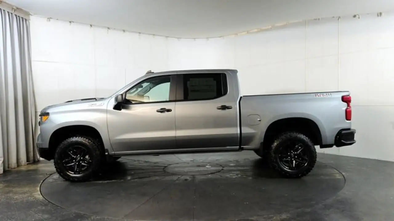 Chevrolet Silverado 1500 снимка Chevrolet Silverado 1500